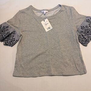 DR2 Gray Women's Top with Patterned Sleeves